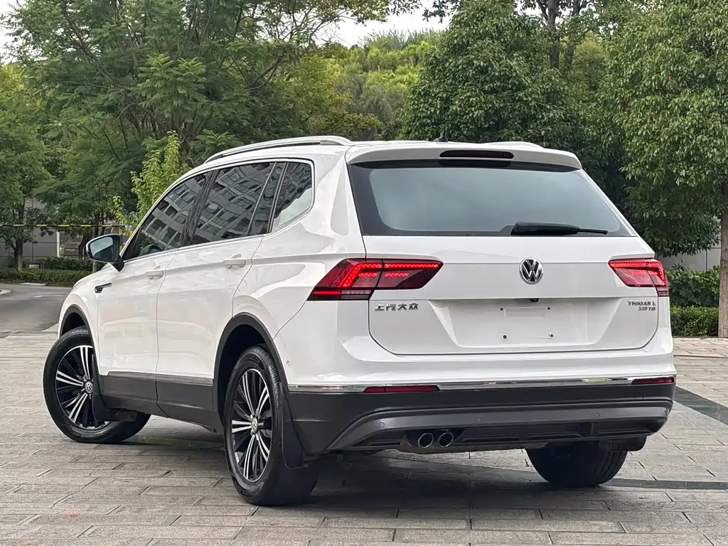 Volkswagen Tiguan L — миниатюра 5