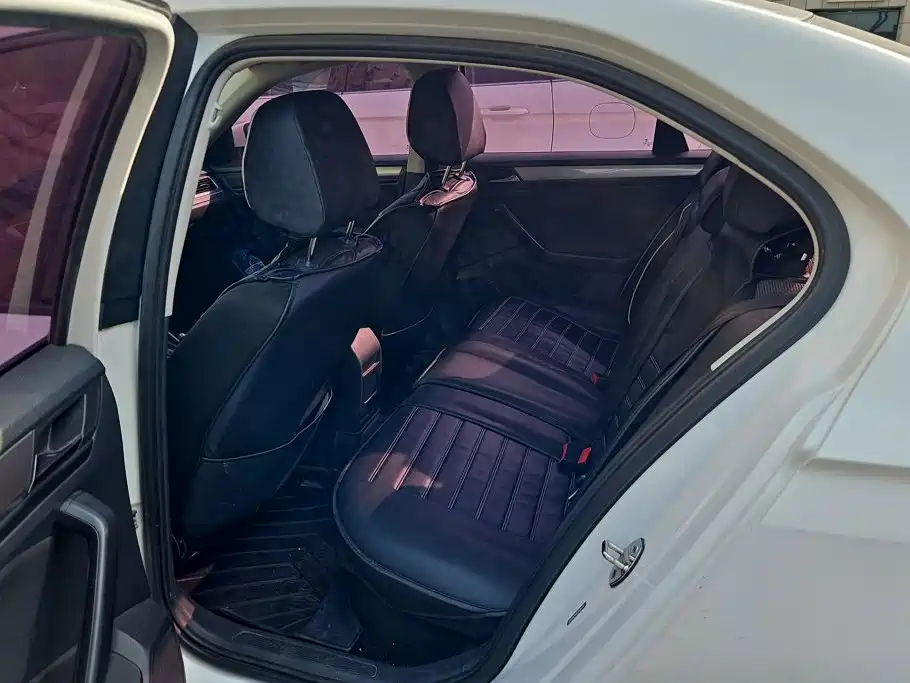 Volkswagen Bora — миниатюра 11