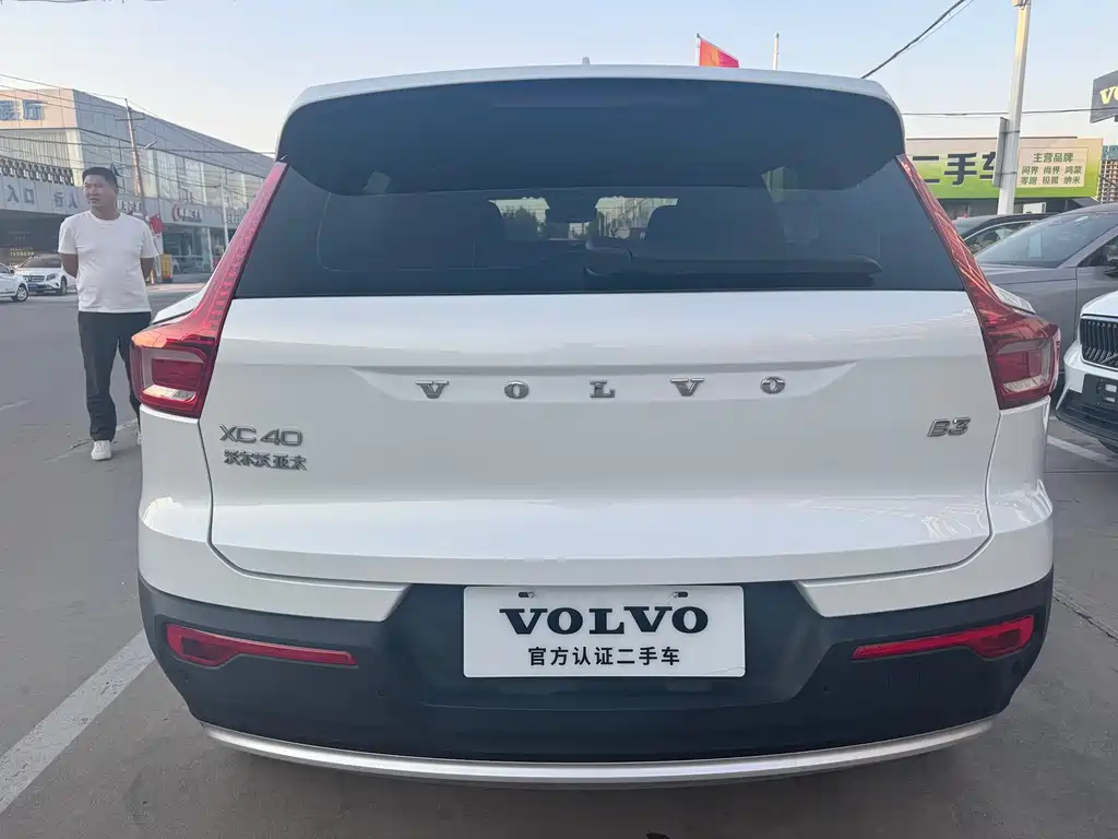 Volvo XC40 — миниатюра 10