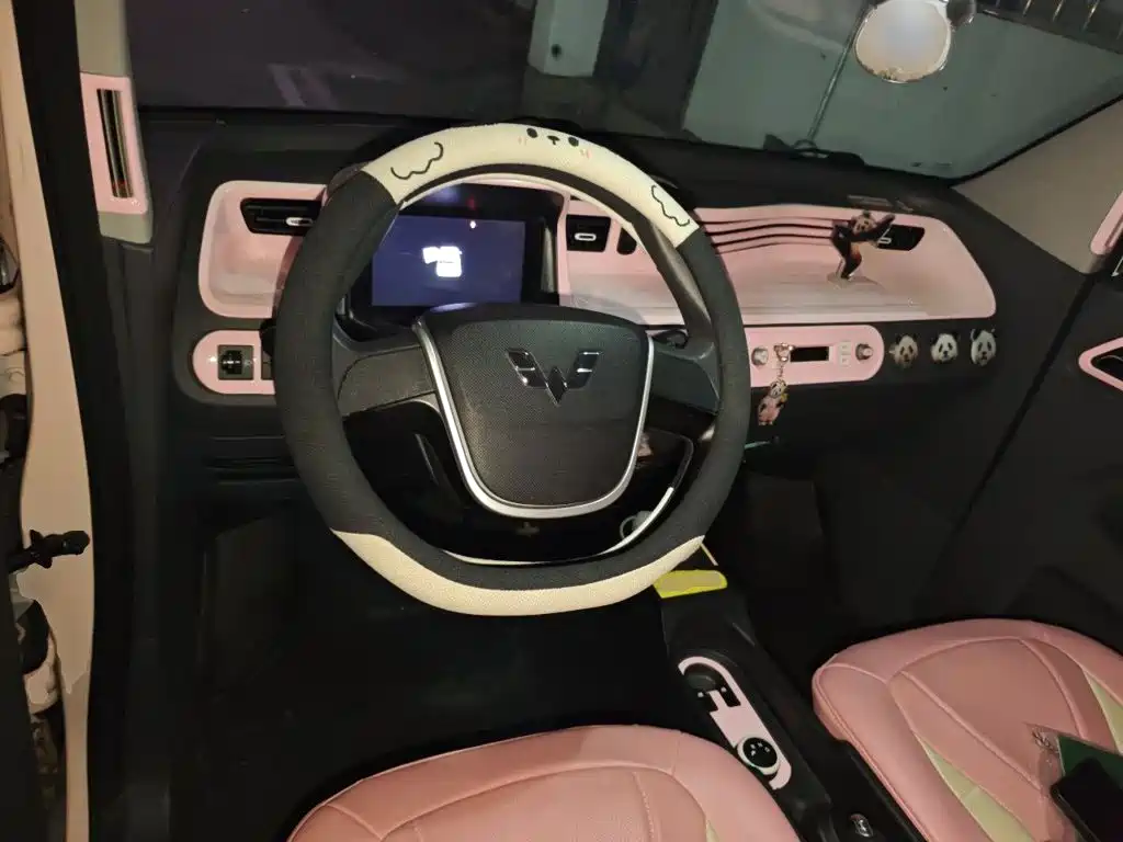 Wuling MINIEV — миниатюра 10