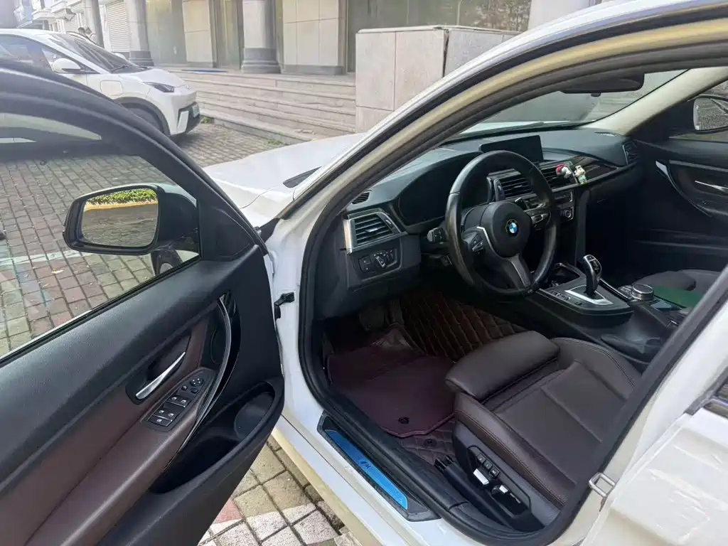 BMW 3 Series — миниатюра 6