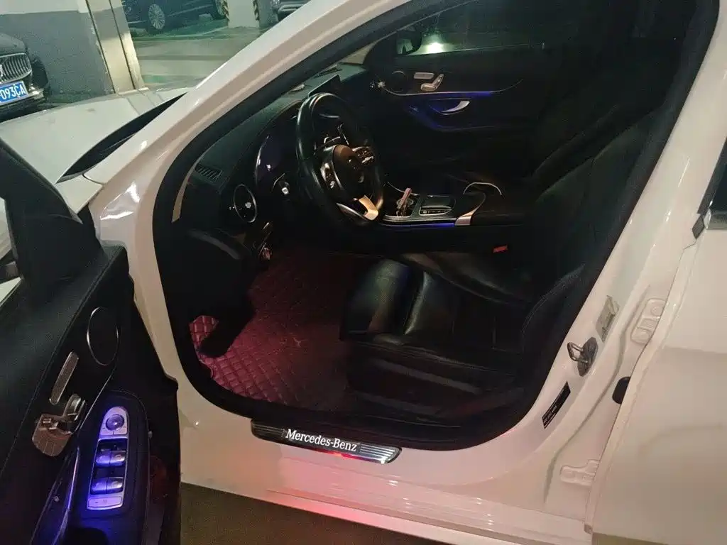 Mercedes-Benz C-Class — миниатюра 8