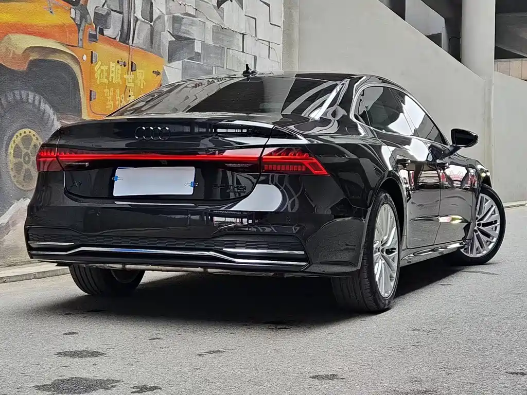 Audi A7L 2024 45TFSI S-line