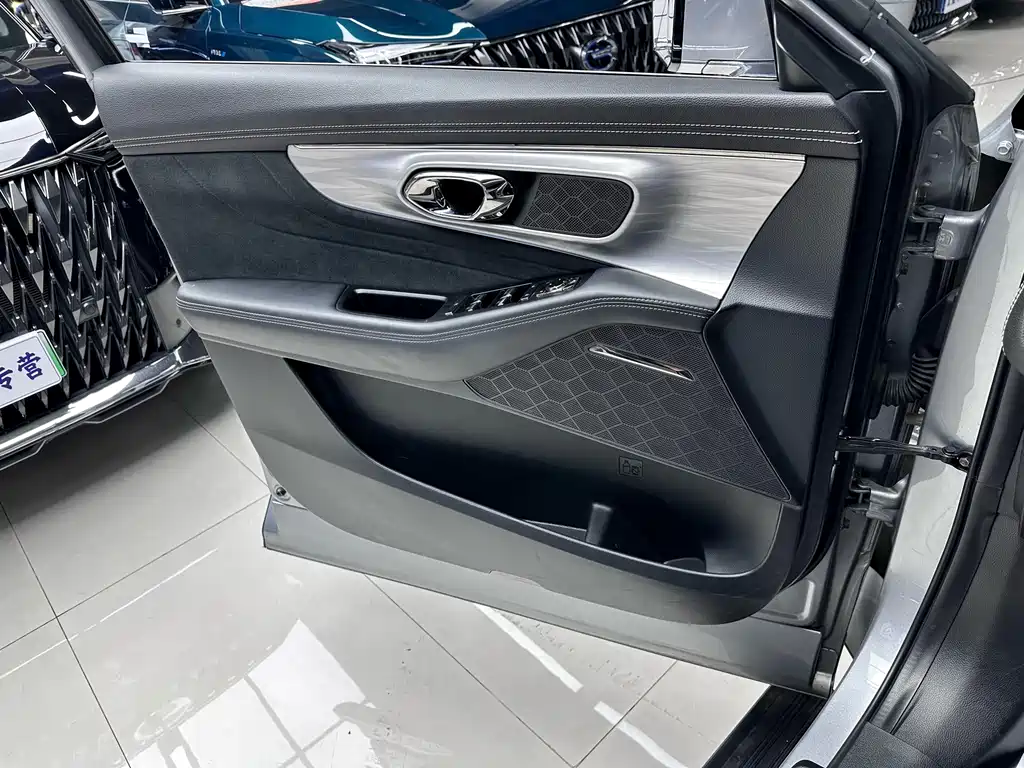 GAC Motor Trumpchi GS8 — миниатюра 11