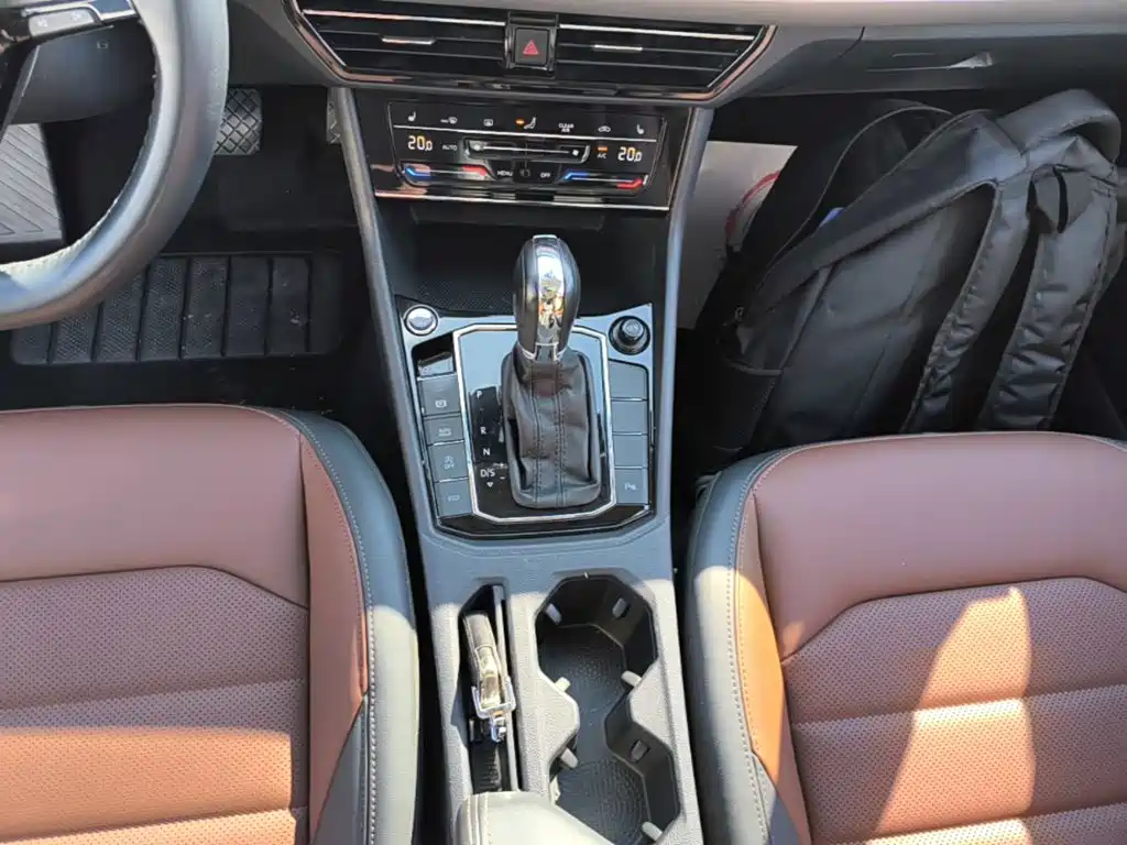 Volkswagen Lavida — миниатюра 14
