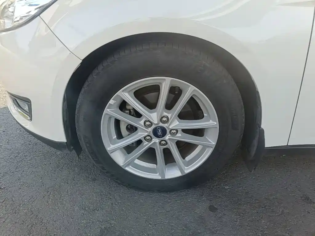 Ford Focus — миниатюра 23