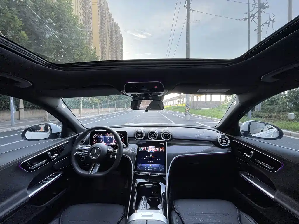 Mercedes-Benz C-Class — миниатюра 8