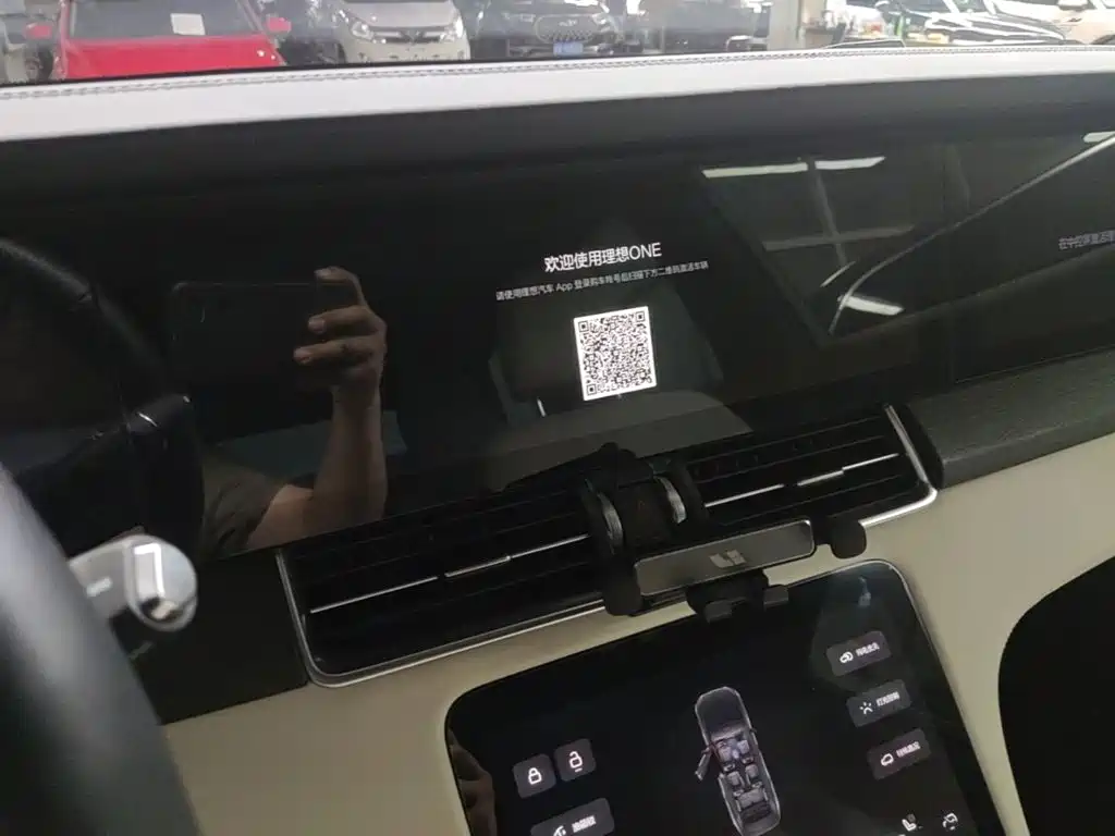 Li Auto Li ONE — миниатюра 13