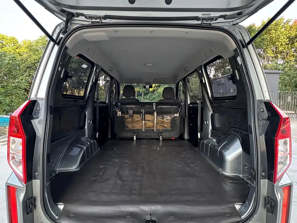 Wuling Hongguang PLUS — миниатюра 11