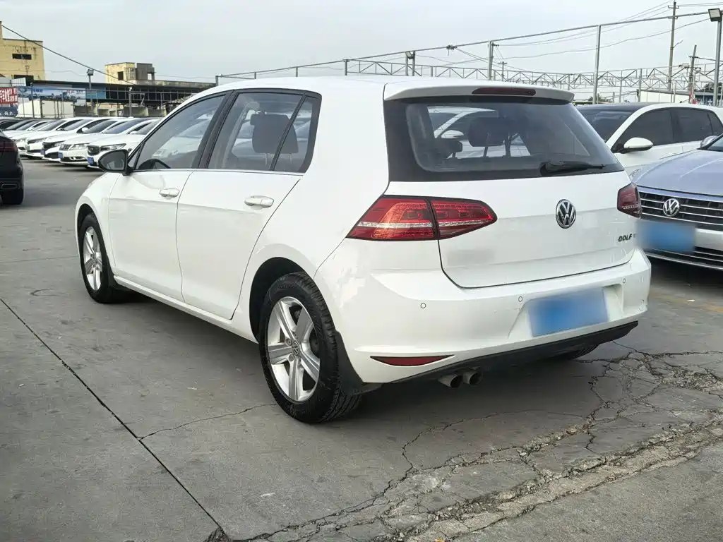 Volkswagen Golf — миниатюра 5