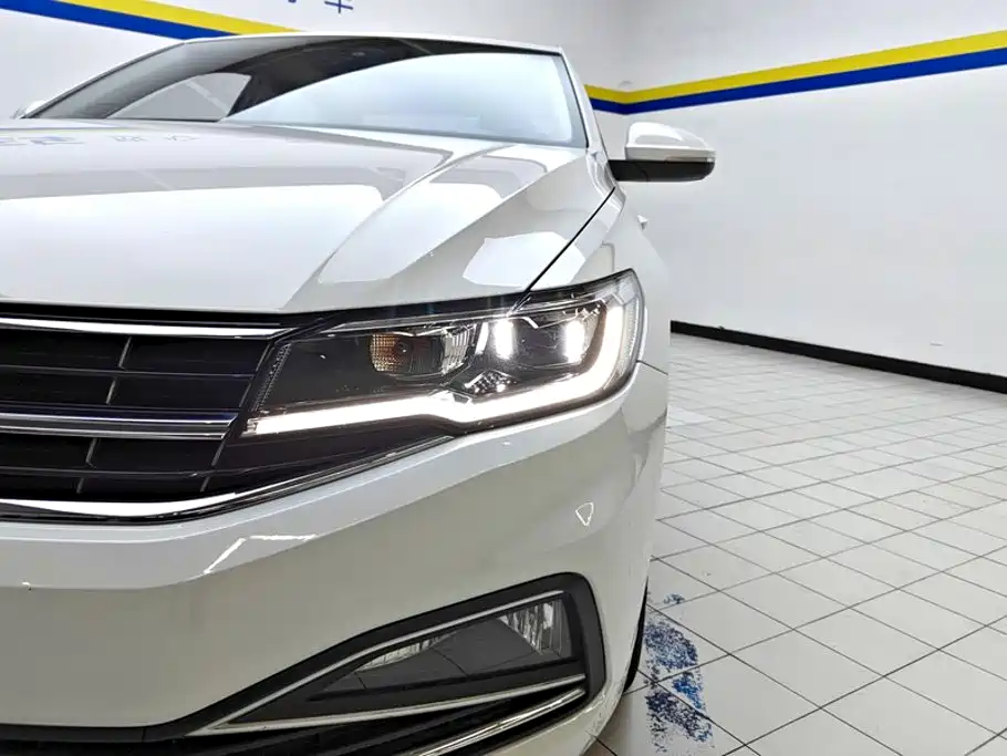 Volkswagen Bora — миниатюра 5