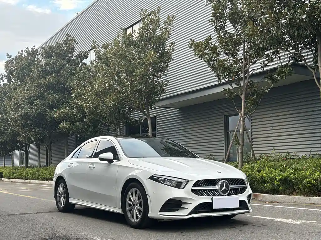 Mercedes-Benz A-Class — миниатюра 5