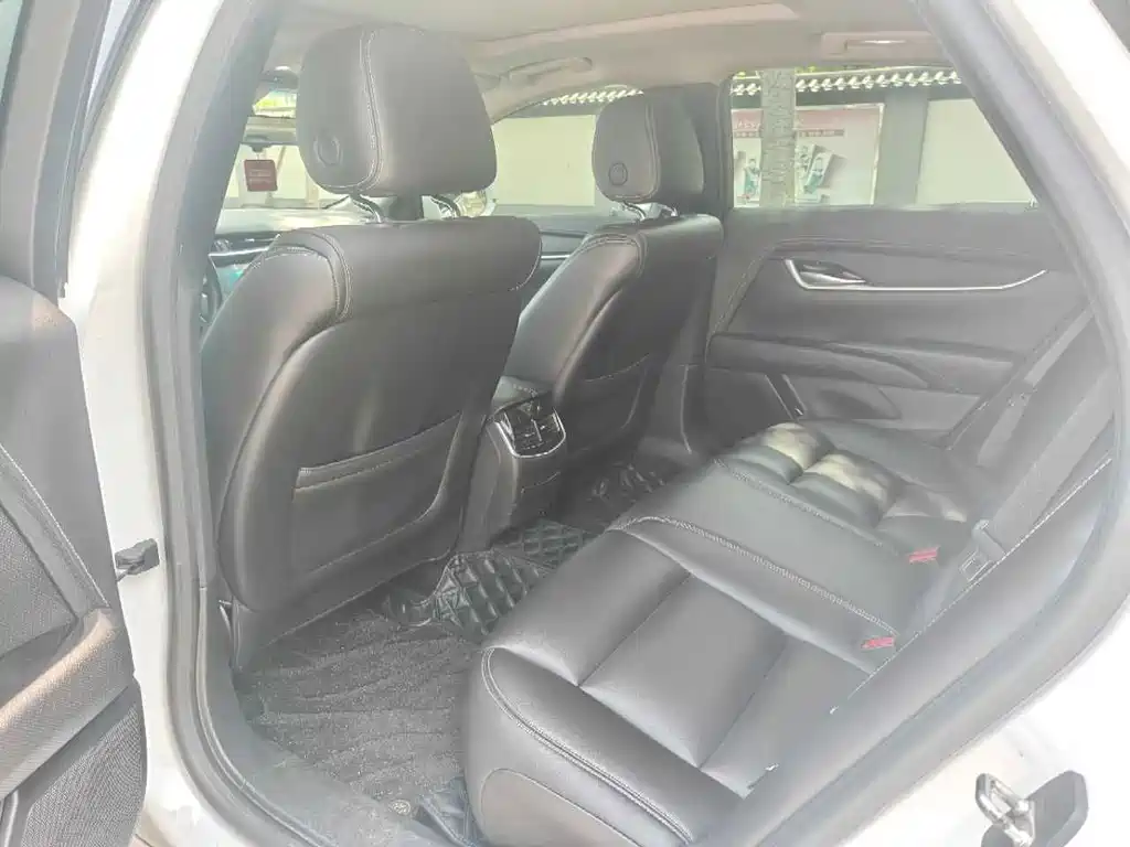 Cadillac XTS — миниатюра 9