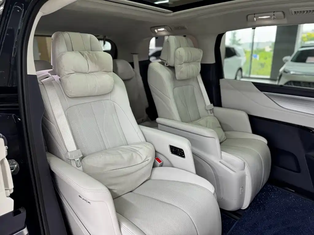 Buick GL8 Hybrid — миниатюра 12