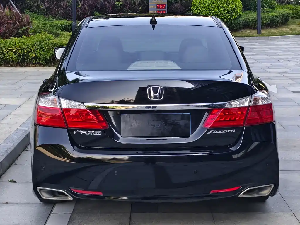 Honda Accord — миниатюра 10