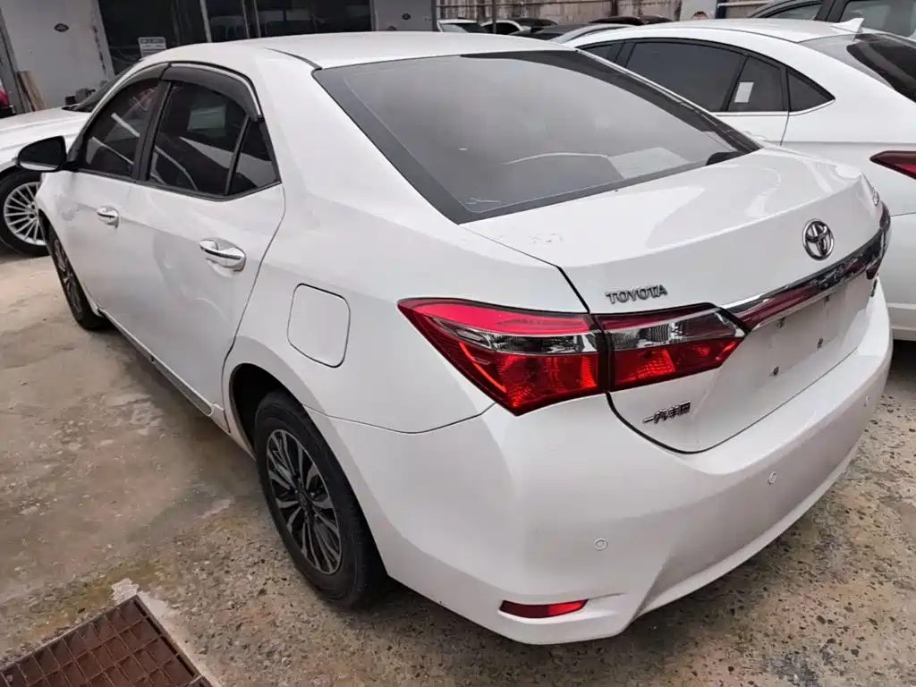 Toyota Corolla — миниатюра 5