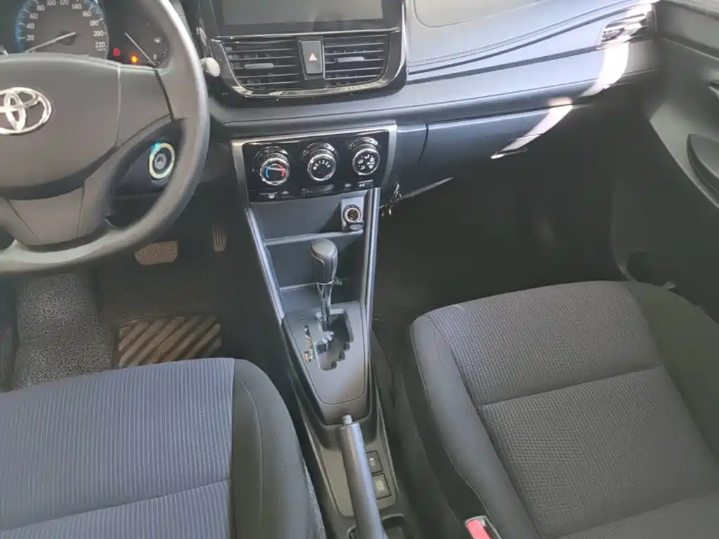 Toyota Yaris L — миниатюра 14