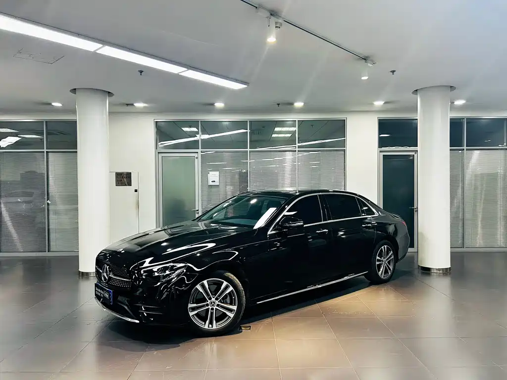 Mercedes-Benz E-Class 2021