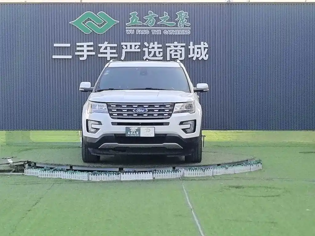 Ford Explorer (Import) — миниатюра 2