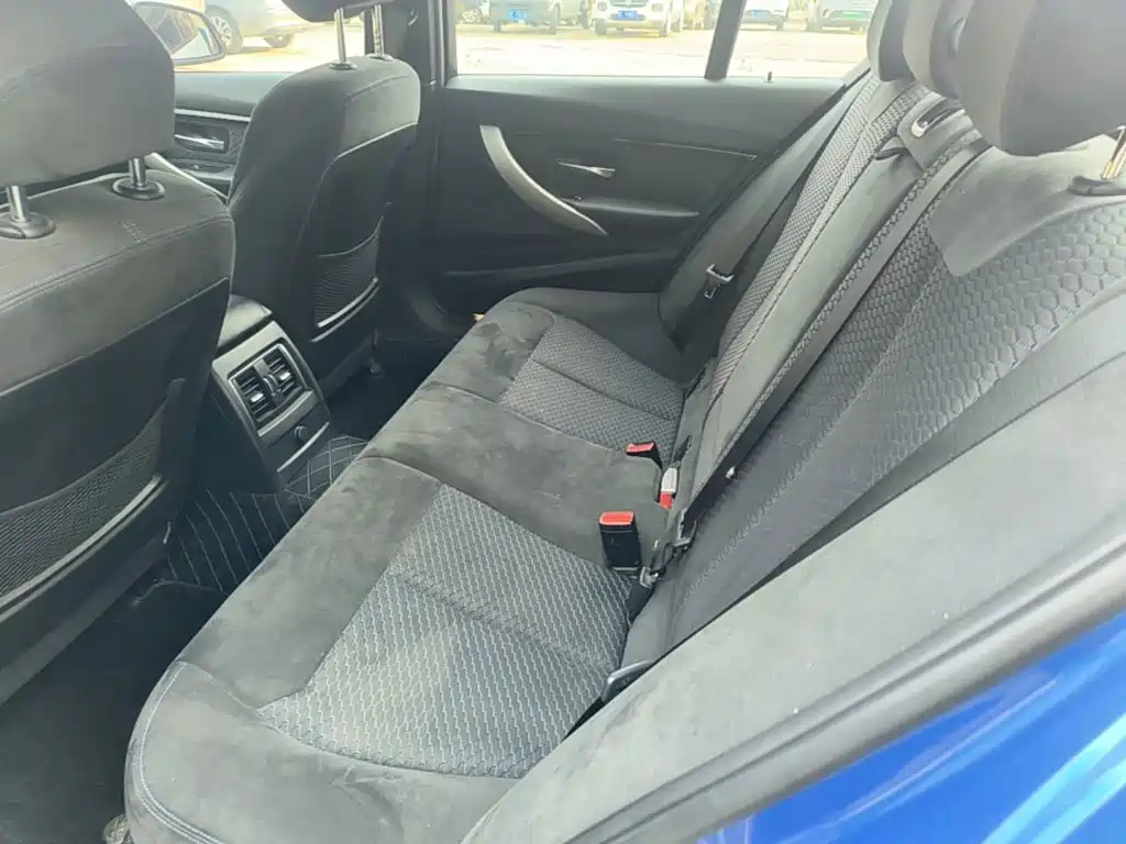 BMW 3 Series — миниатюра 17