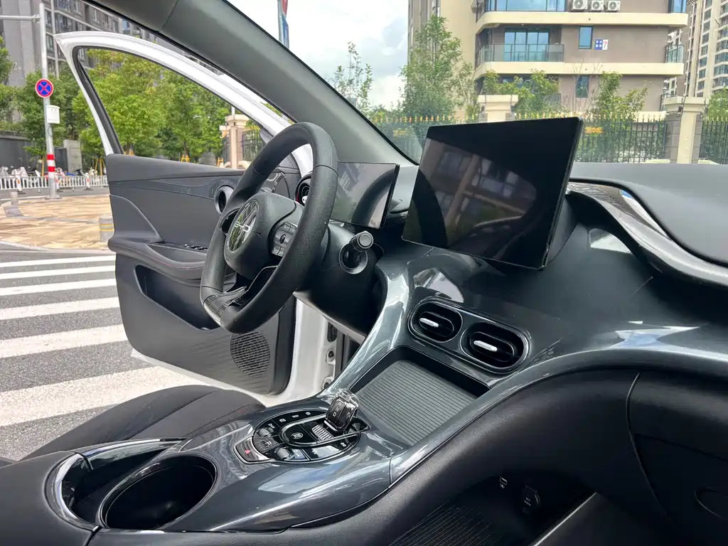 BYD e2 — миниатюра 12