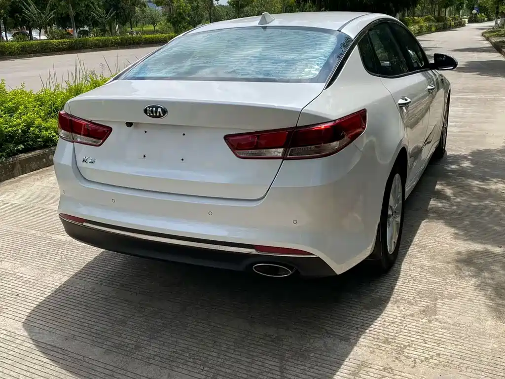 Kia K5 — миниатюра 6