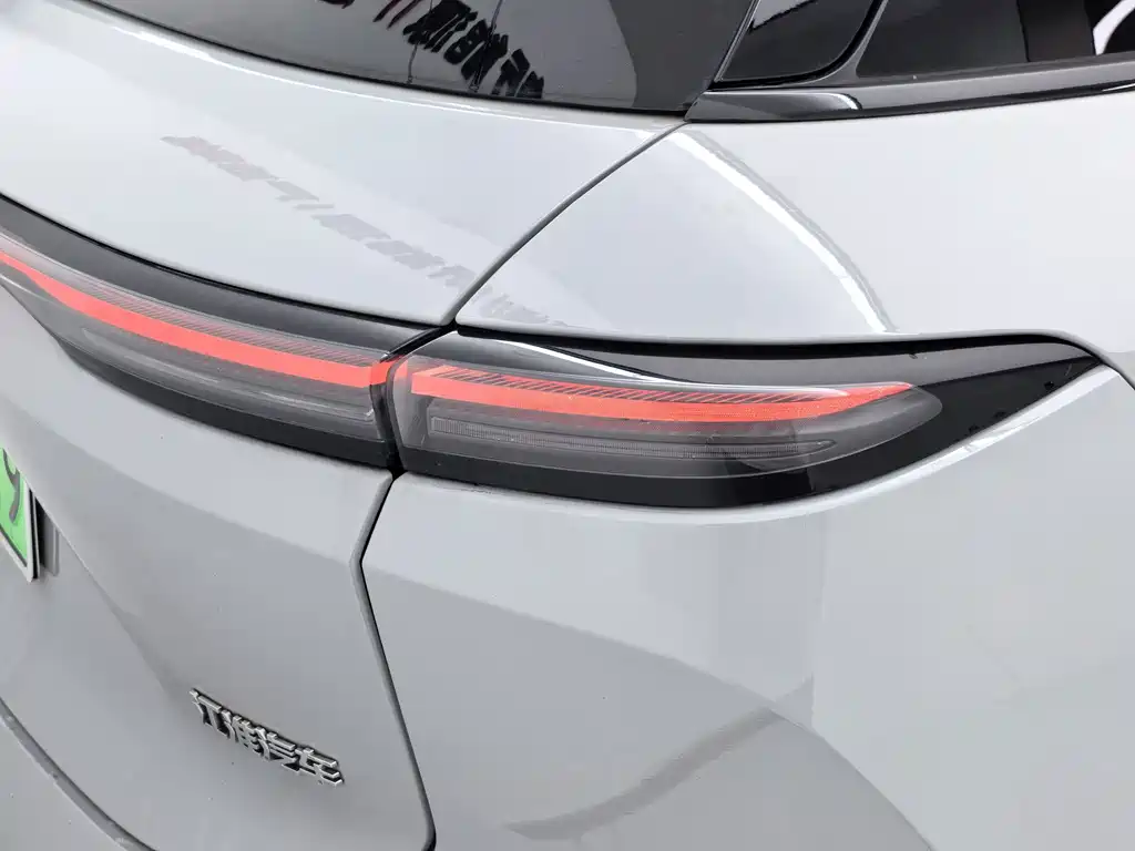 NIO ES6 — миниатюра 8