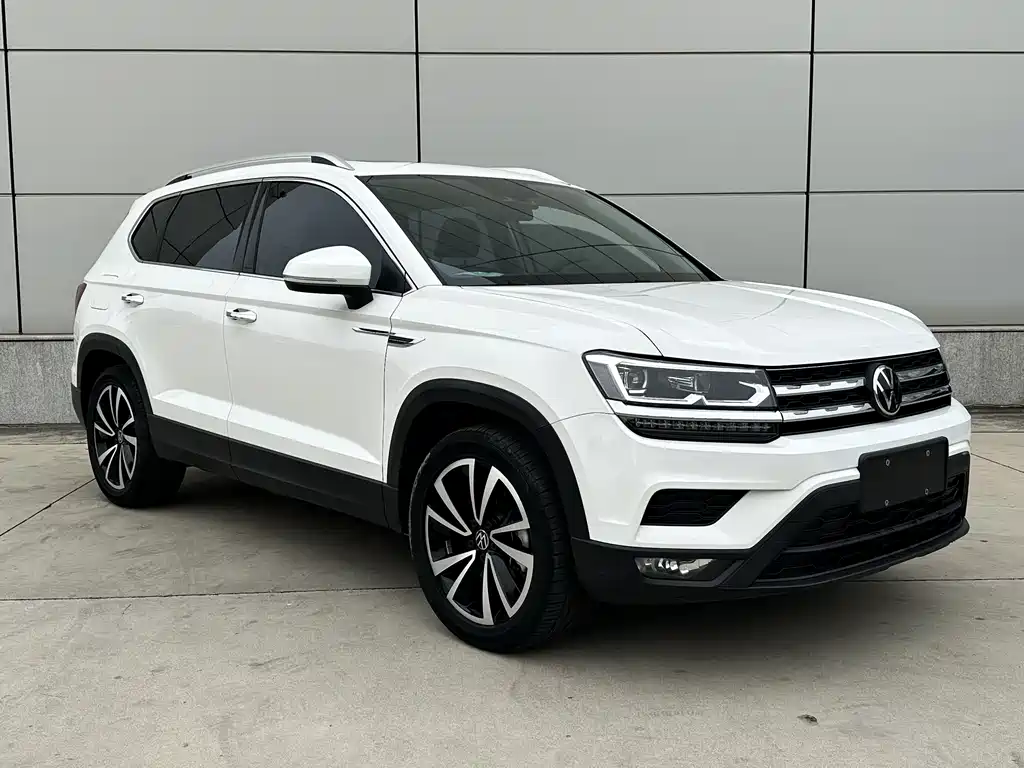 Volkswagen Tharu — миниатюра 3