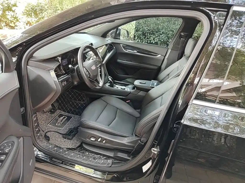 Cadillac XT6 — миниатюра 15