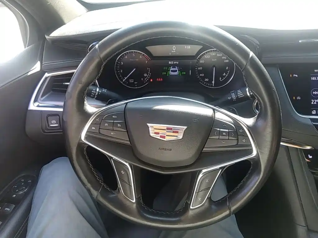 Cadillac XT5 — миниатюра 11