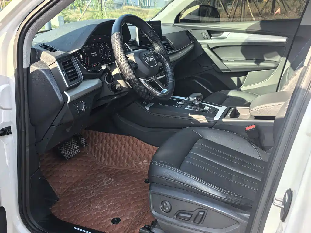 Audi Q5L — миниатюра 9