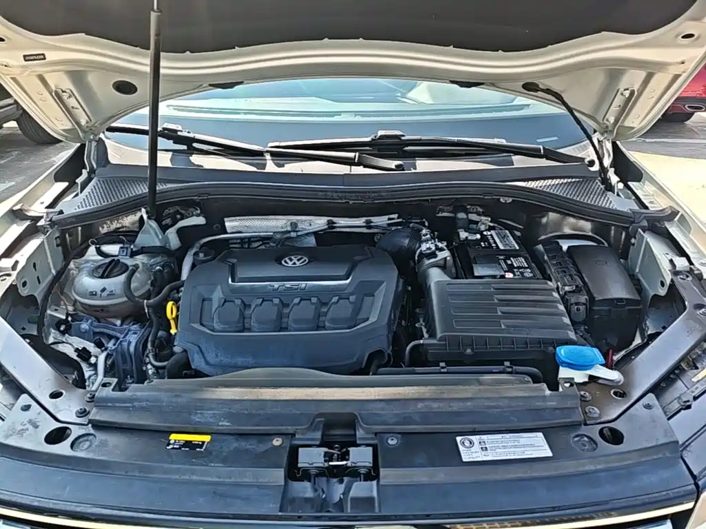 Volkswagen Tiguan L — миниатюра 20