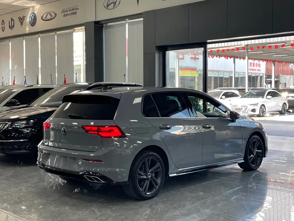Volkswagen Golf — миниатюра 16