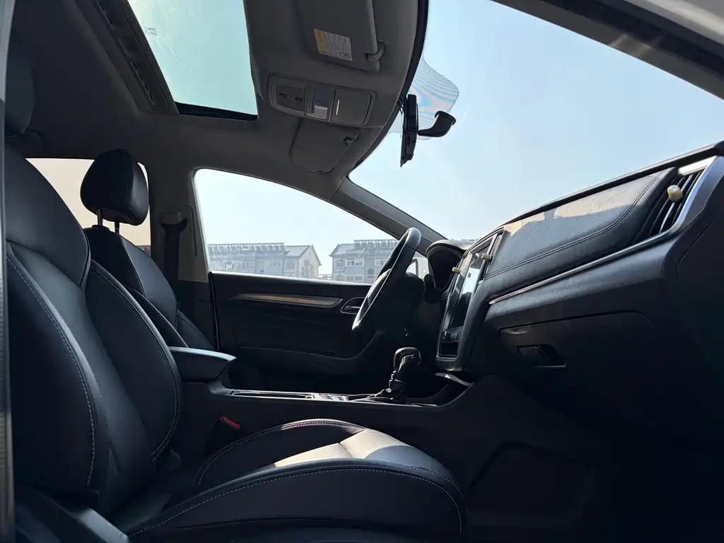 Roewe i6 Classic — миниатюра 20