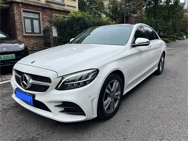 MERCEDES BENZ C CLASS