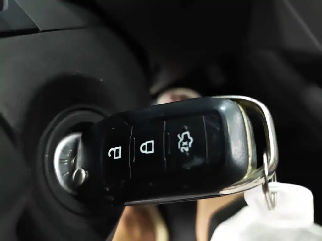 Ford Mondeo — миниатюра 9