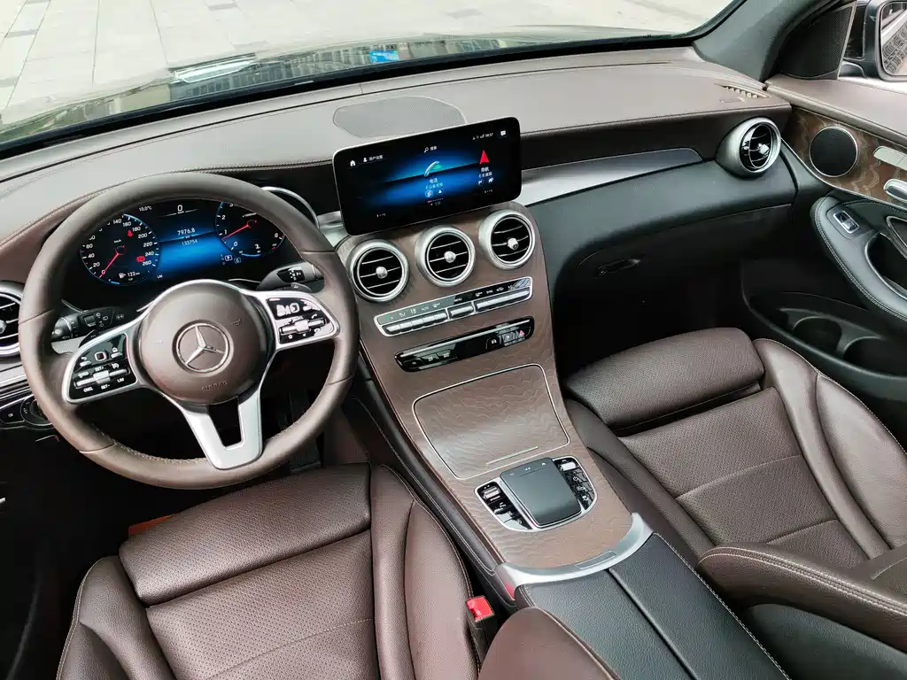 Mercedes-Benz GLC 2020 GLC 260 L 4MATIC Luxury