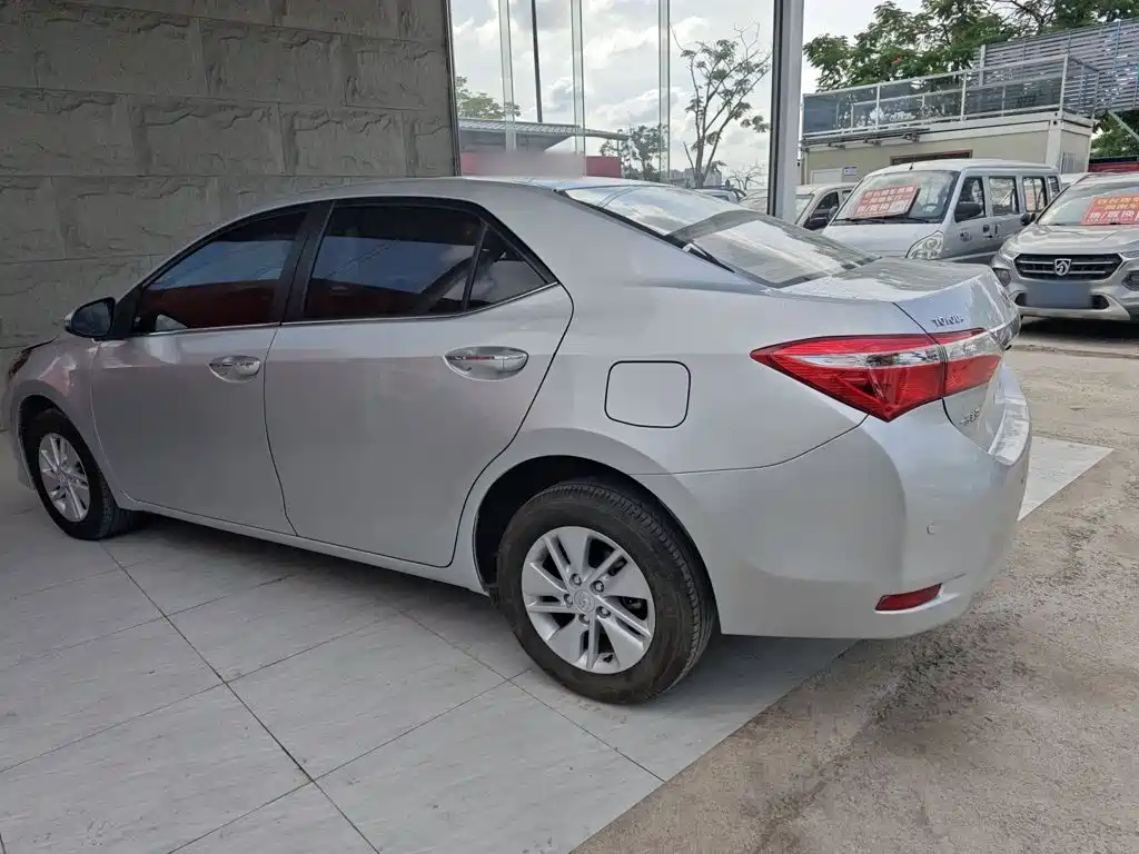 Toyota Corolla — миниатюра 5