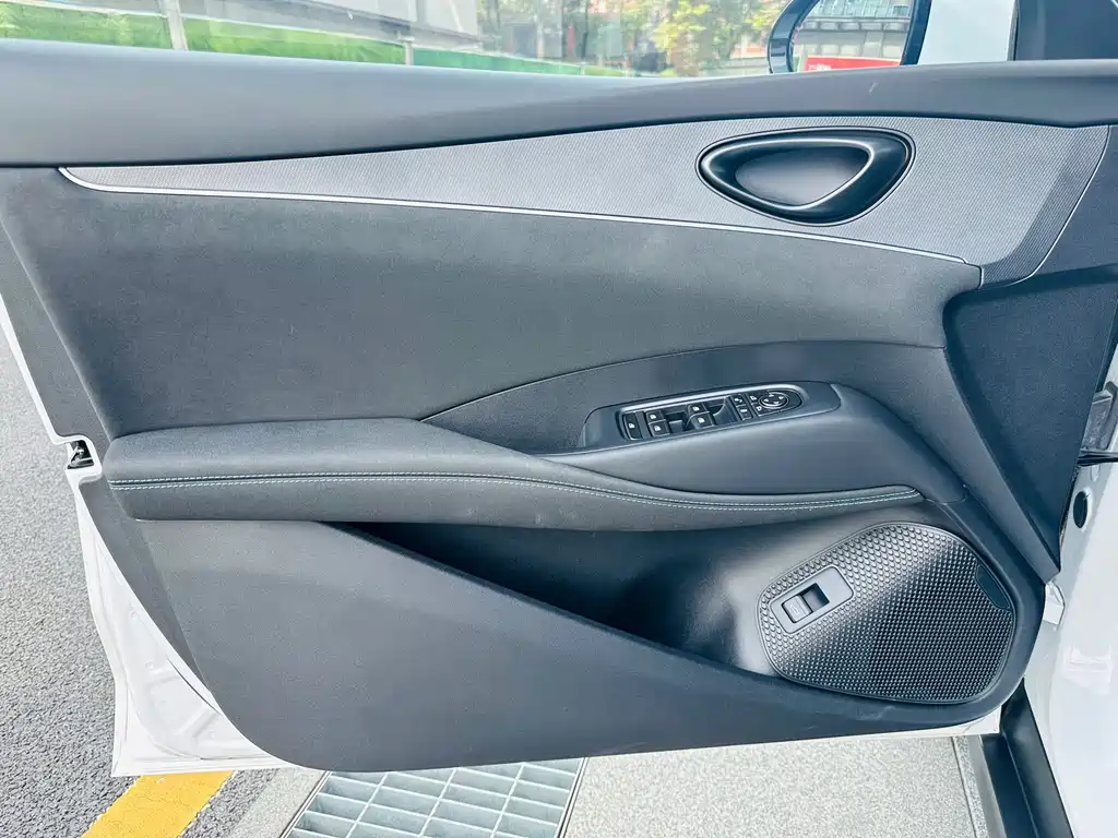 BYD Seal 06 — миниатюра 10