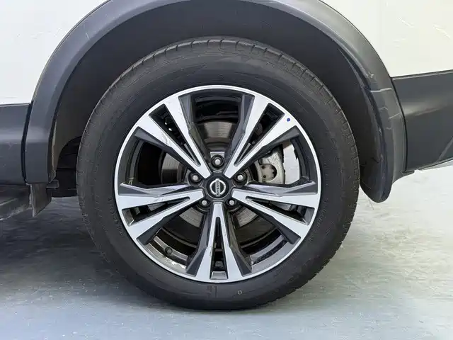 Nissan Qashqai — миниатюра 18