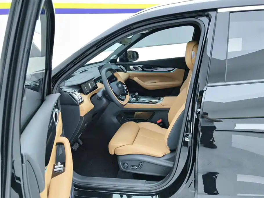 Geely Boyue L — миниатюра 9