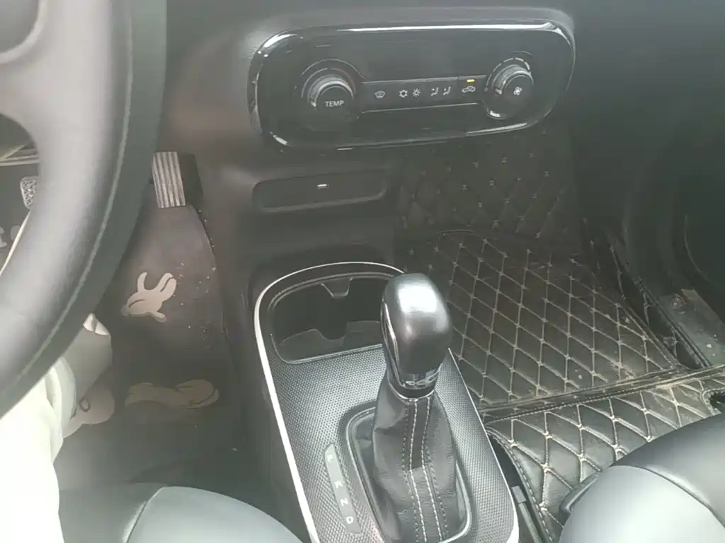 Roewe Clever — миниатюра 14