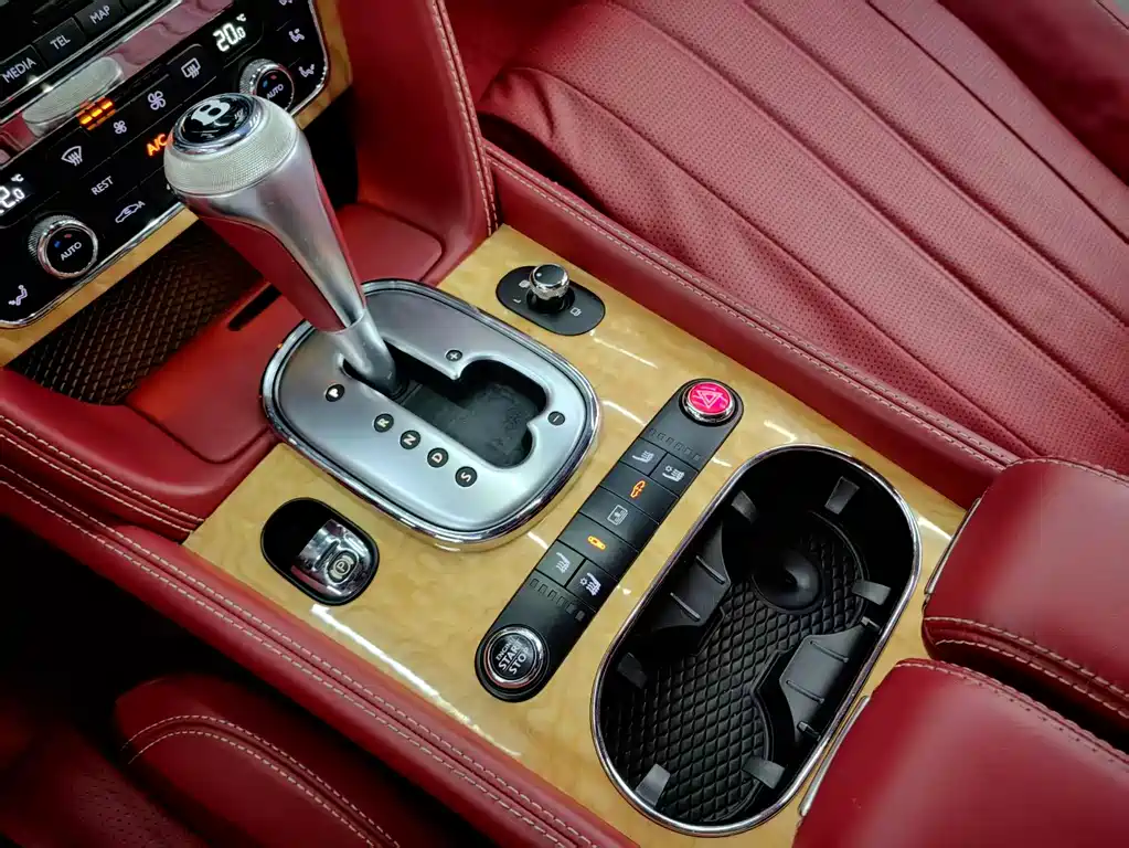 Bentley Flying Spur 2017 4.0T V8 Standard