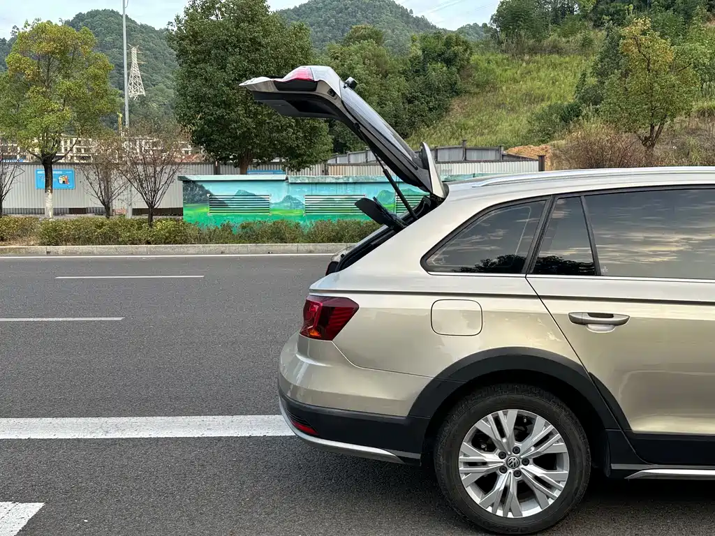 Volkswagen C-Trek — миниатюра 8