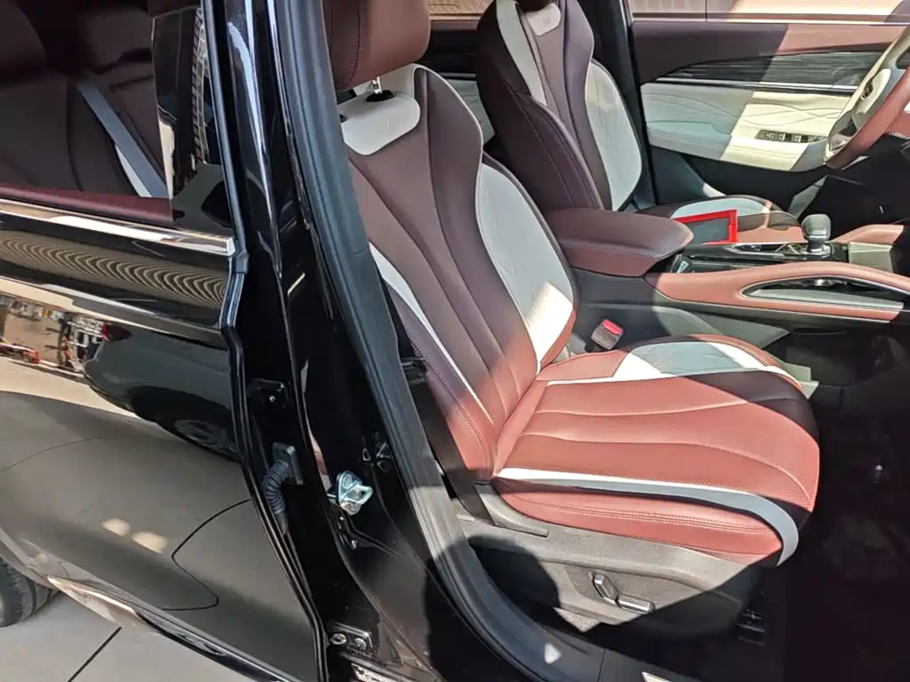 Geely Xingyue L — миниатюра 25