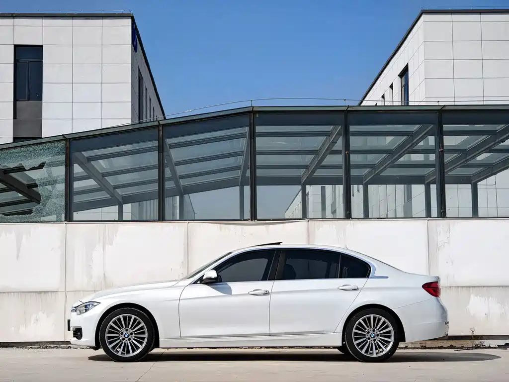 BMW 3 Series — миниатюра 2