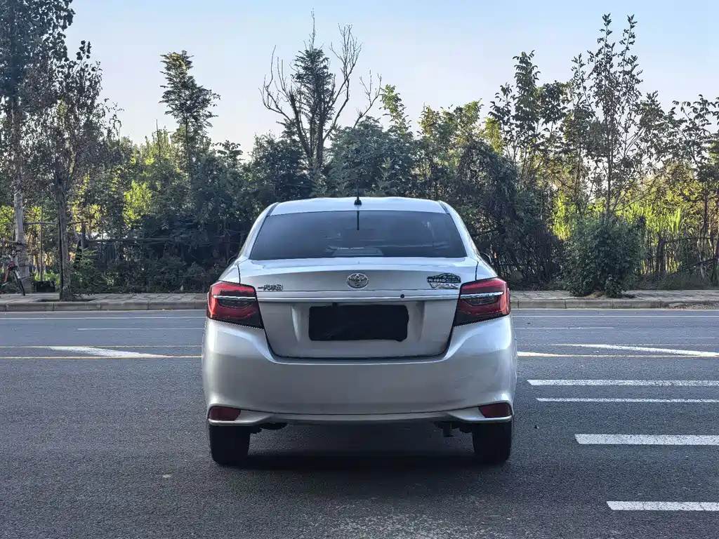 Toyota Vios — миниатюра 5
