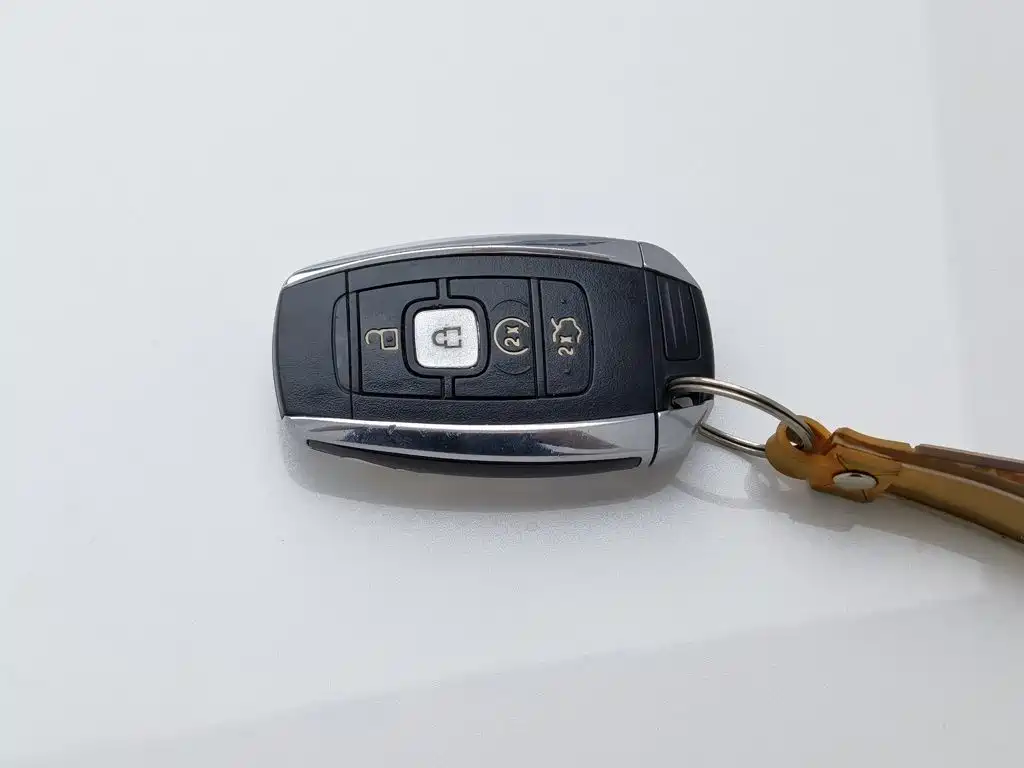 Lincoln MKZ — миниатюра 19