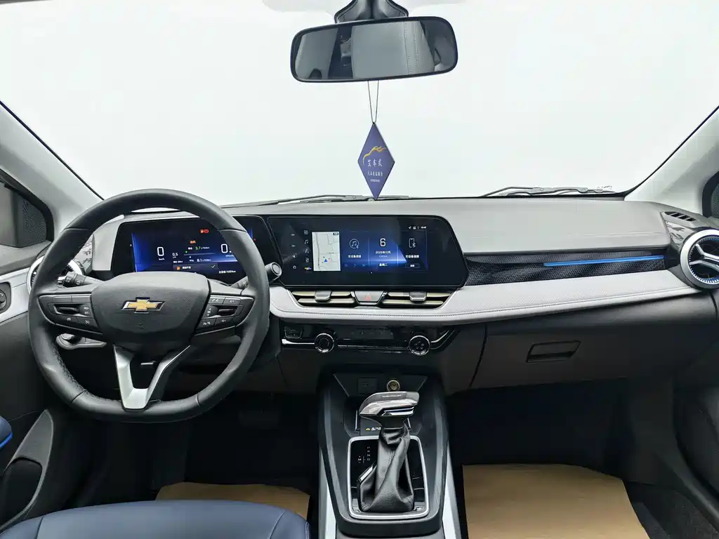 Chevrolet Monza — миниатюра 5