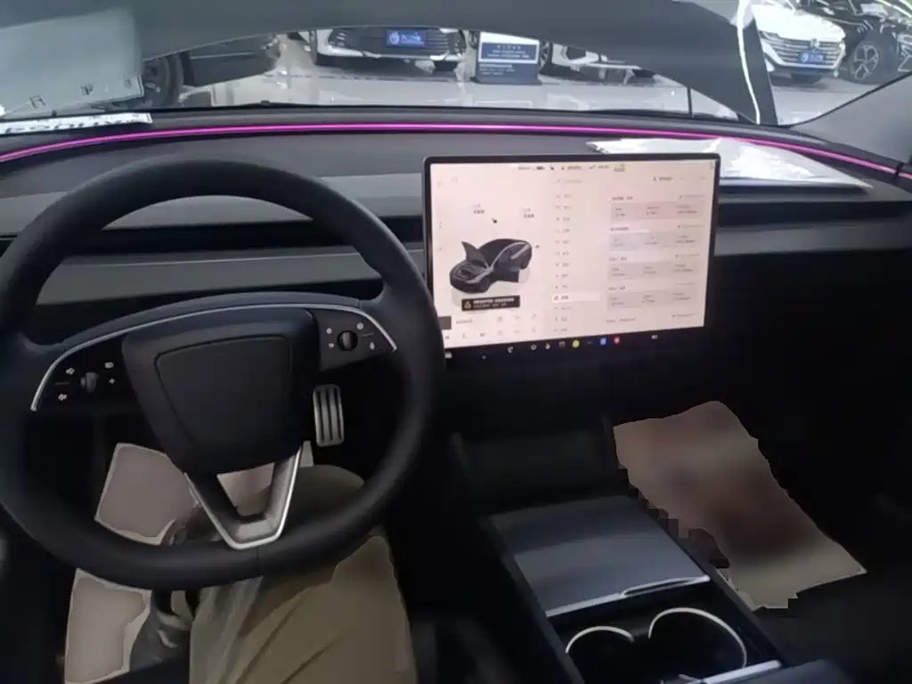 Tesla Model 3 — миниатюра 10